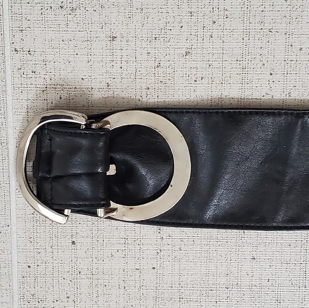 Soft Black Vegan Leather Sash Belt, Double Ring/Letter G Buckle, Medium, EUC